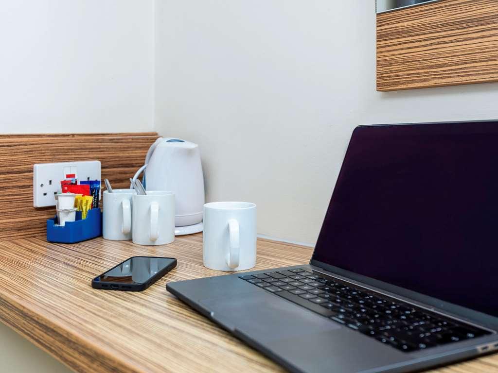 Ibis Budget West Thurrock Grays Exteriör bild